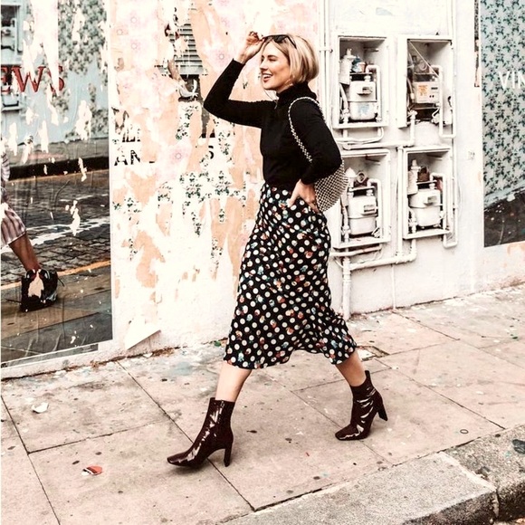 Aquatalia by Marvin K 7-1/2 black patent leather Italy point toe mid calf boots - Picture 3 of 13